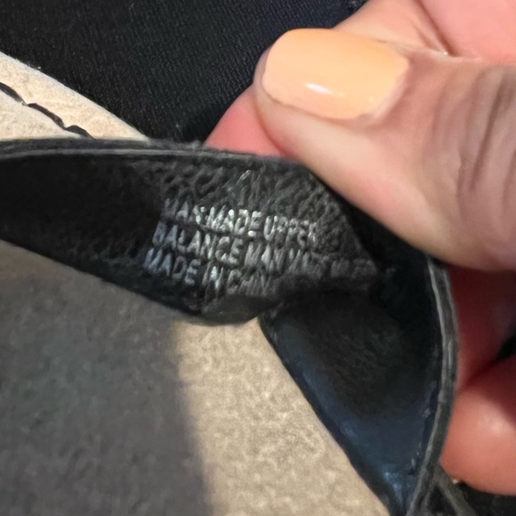 Boc Born Womens slip on sandals black approximate size 7.5 - Picture 12 of 13